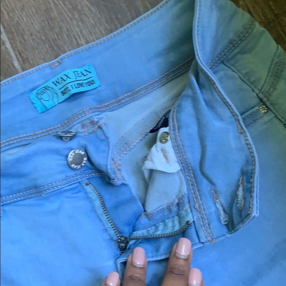 Denim shorts - Picture 2 of 2